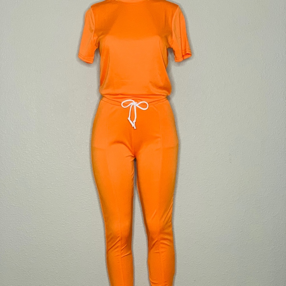 2 piece short sleeve jogging set